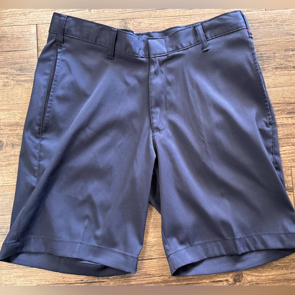 Elderwear Shorts Boys Size 31 Husky Uniform Ahorts. Navy. Moisture wicking.